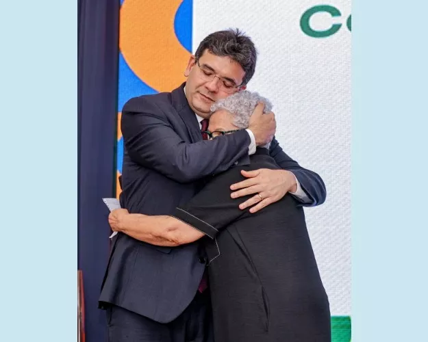 Regina Sousa se despede da vida pública e deixa comando da SASC