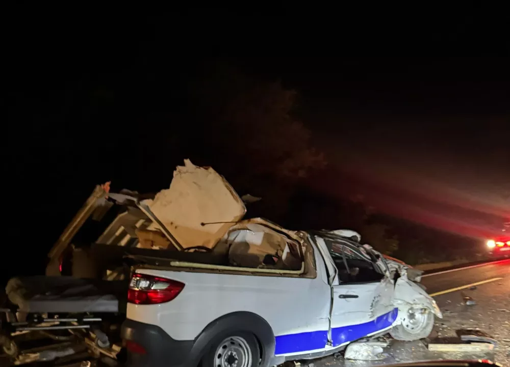 O acidente aconteceu na noite desta terça-feira (15) - Foto: Reprodução 