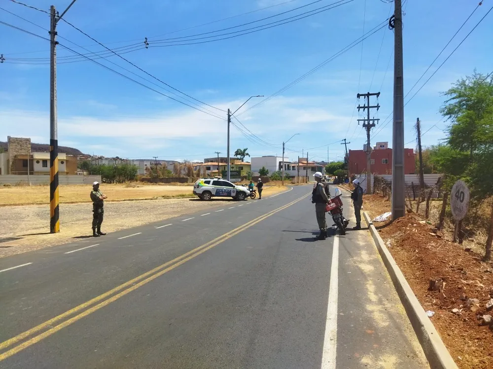 Ações estão sendo realizadas em vários pontos da cidade (Foto: Evanilson Silva)