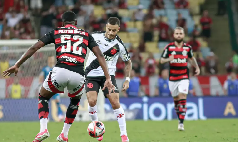 Vasco e Flamengo protagonizarão um dos clássicos da rodada – Foto: MATHEUS LIMA/VASCO.