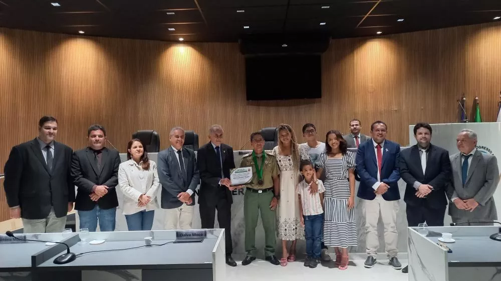 Homenagem concedida ao militar - Foto: Assis Santos