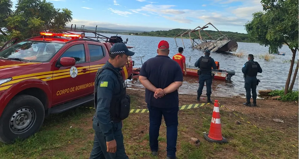 Atuação de agentes de segurança na barragem do Estreito após registro de afogamento (Fonte: Arquivo do Corpo de Bombeiros de Picos)
