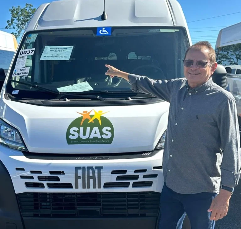 Monsenhor Hipólito recebe van do MobSUAS para fortalecer a assistência social do município