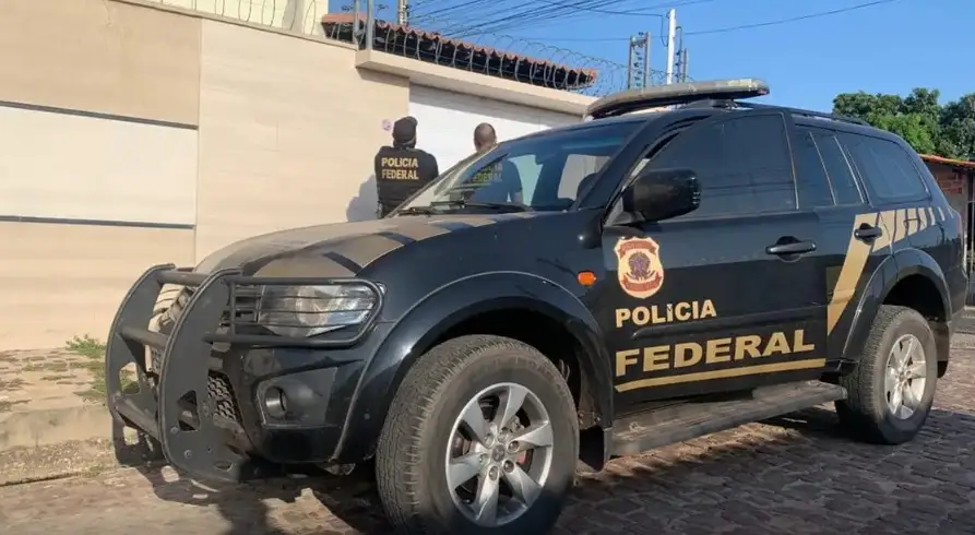 Viatura da Polícia Federal durante operação – Foto: Divulgação/PF.