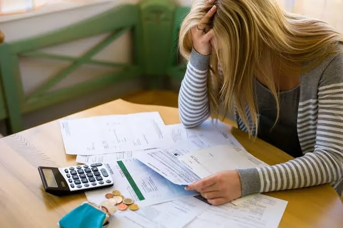 Inadimplência volta a subir e bate novo recorde em agosto